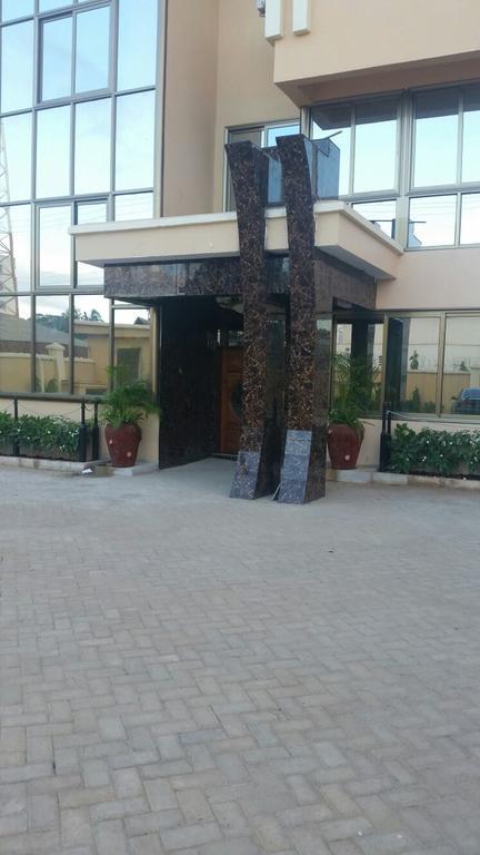 Jambo Travellers Hotel Mtwapa Exterior photo